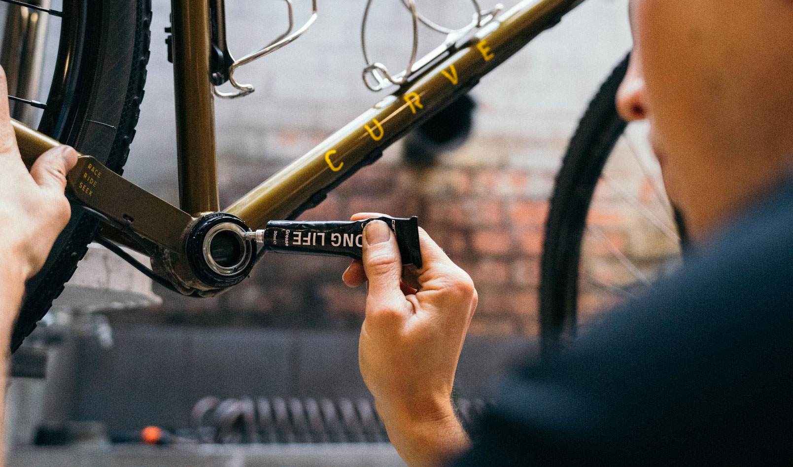 CERAMICSPEEDユーザー待望の「UFOグリース」の販売開始