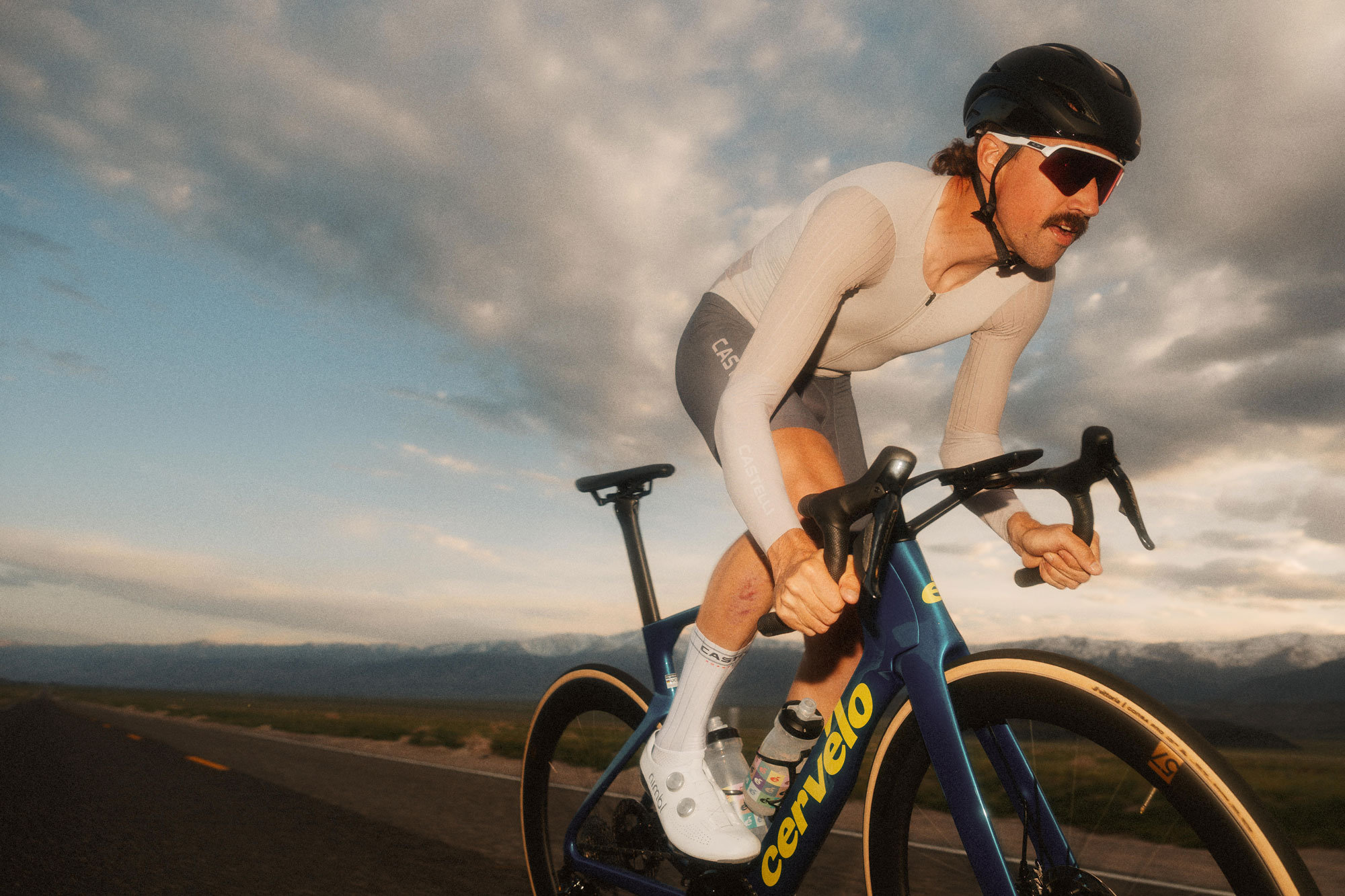 世界最速エアロロードバイク S5 | Cervélo 日本公式サイト