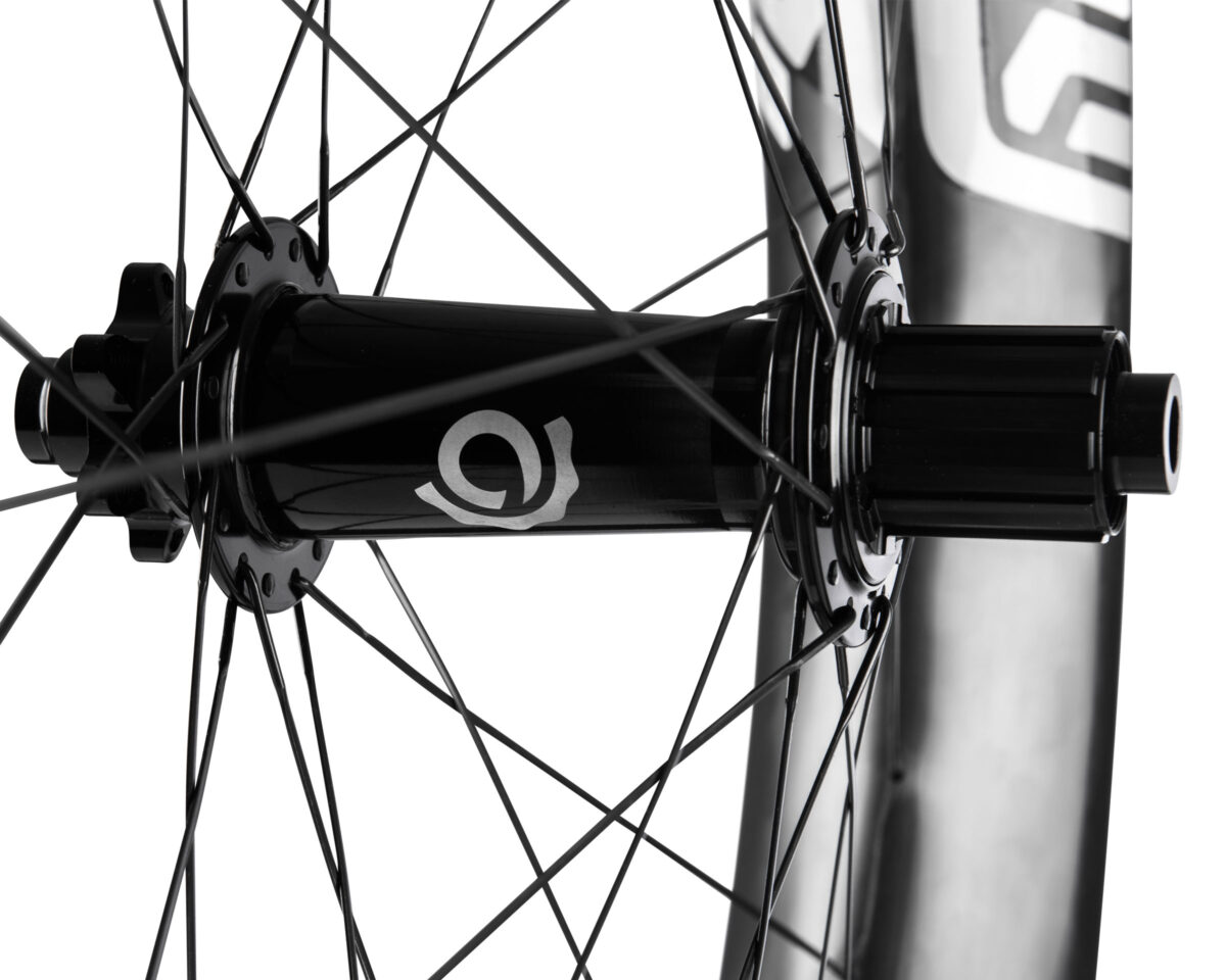 M6 FATM6 FAT | ENVE エンヴィ 日本公式サイト | ダイアテック