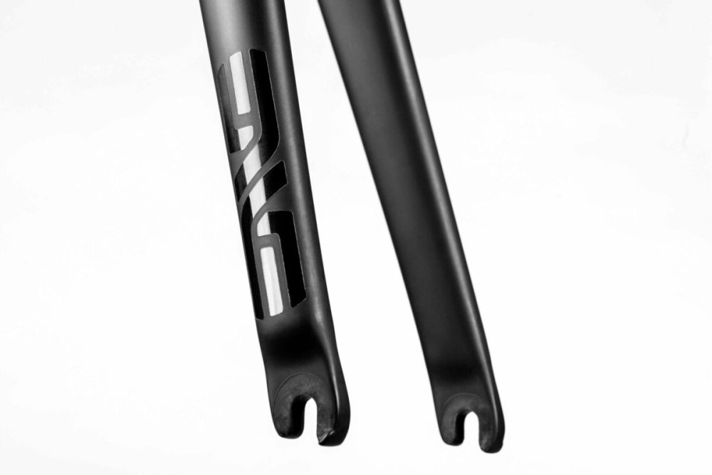 Tonic トニックDISCロードフレーム ENVEフォーク ENVE_ThruAxle_RoadDiscFork_3_H