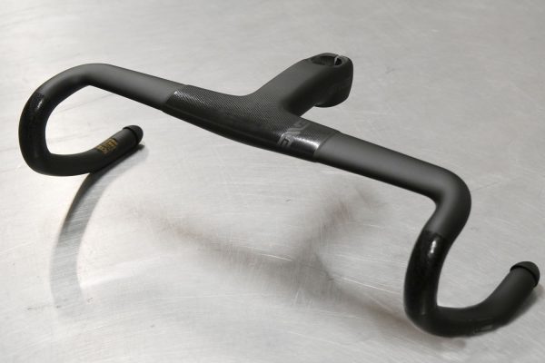 ENVE CARBON BOTTLE CAGEカーボンボトルケージ | ENVE エンヴィ 日本