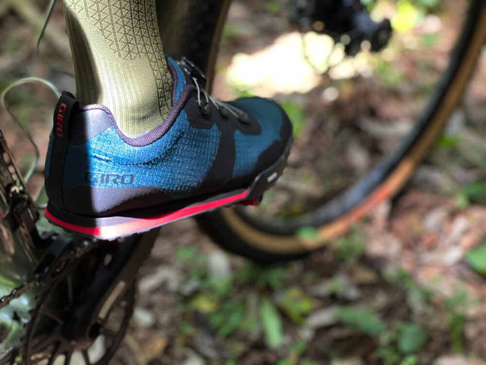 ジロ　フラットシューズ 今話題のフラットペダル用シューズを使ってみた。【 GIRO TRACKER