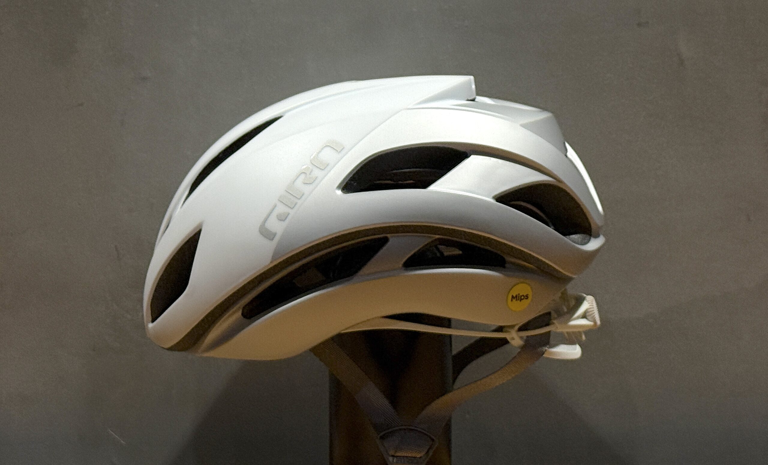 ECLIPSE SPHERICAL AF”のポイントは!? | GIRO CYCLING | ジロ