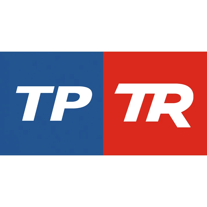 青い背景に白いTPの文字、赤い背景に白いTRの文字をあしらったロゴ。.