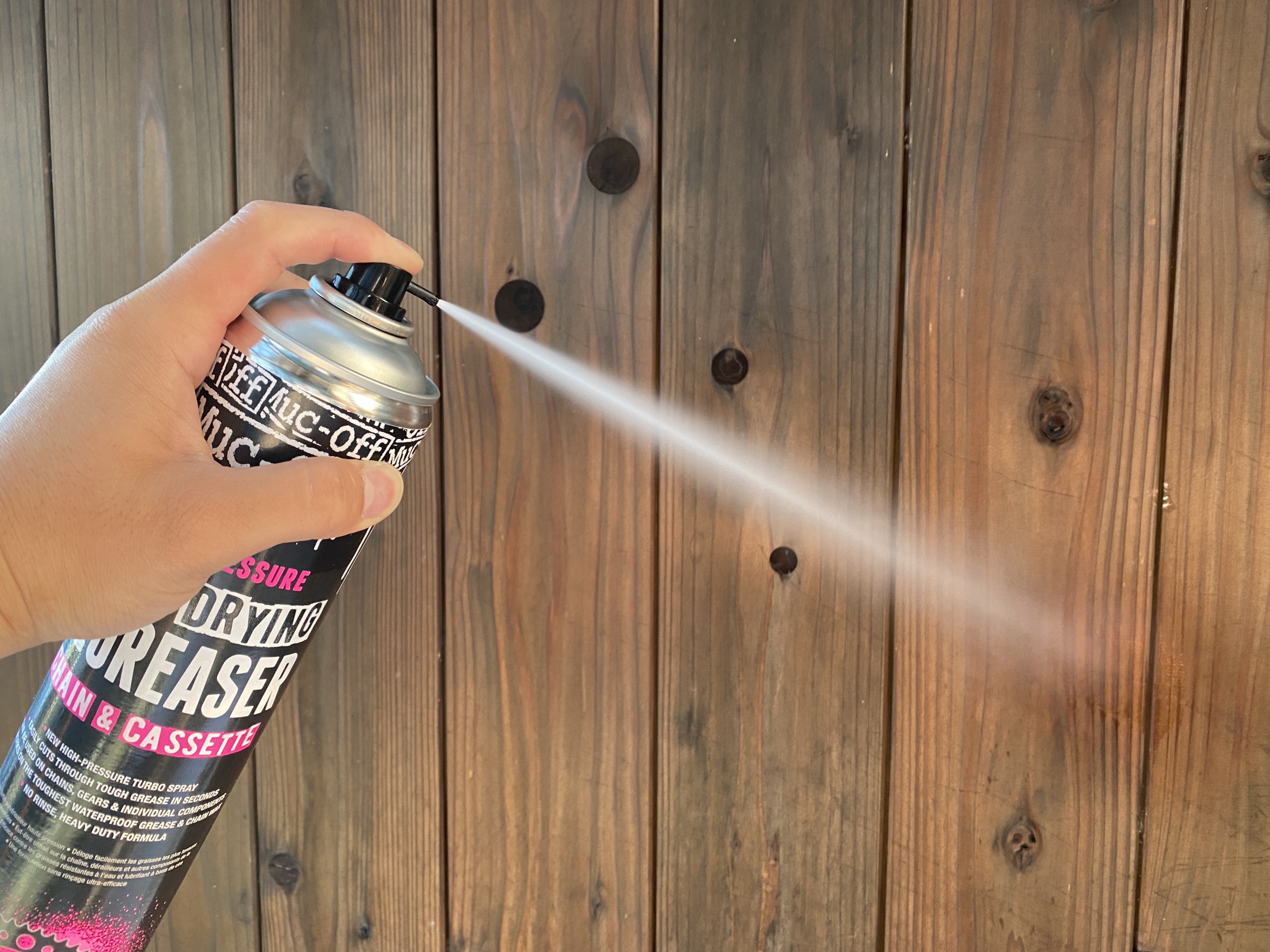 室内でも強力洗浄！ ヘビーデューティーなディグリーザー - Muc-off