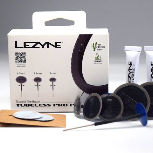 TUBELESS PRO PLUGS BLACK<h6>チューブレスプロプラグ</h6>