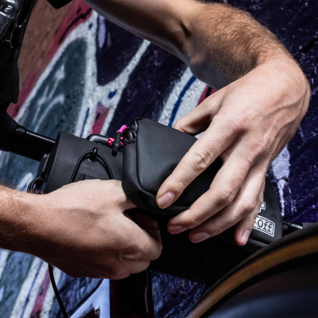MUC-OFF EXPLORER BAR BAG 2.4L - ダイアテックジャーナル