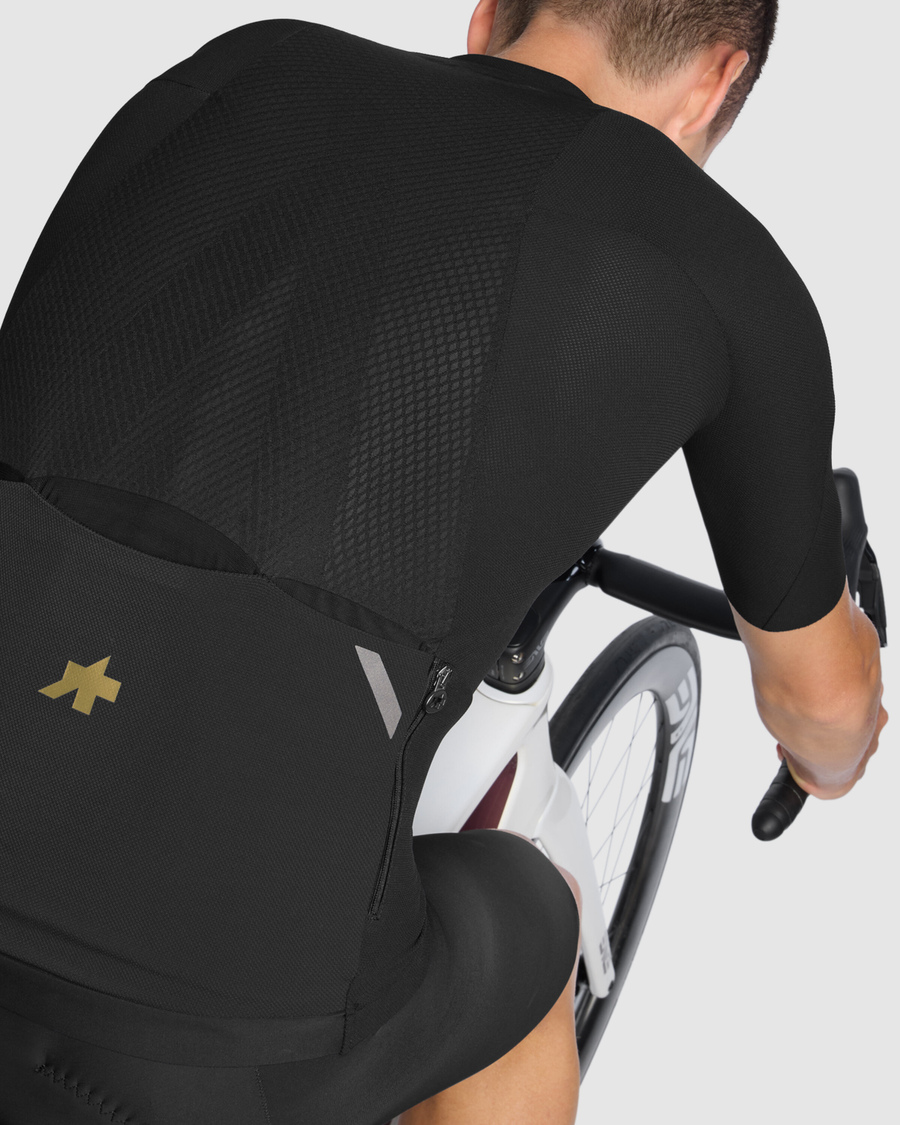 ASSOS_11.20.434.18_41