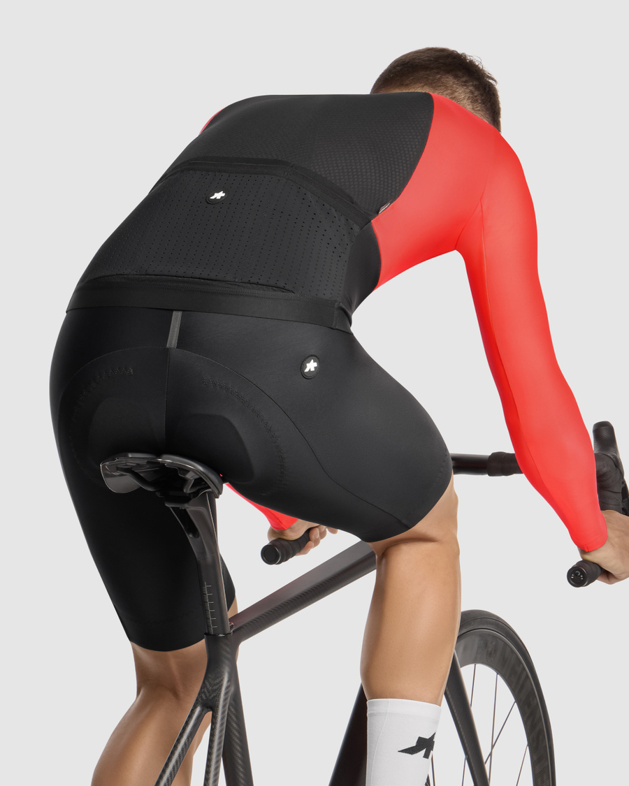 ASSOS_11.24.386.49_33