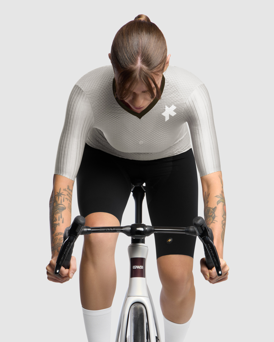 ASSOS_12.20.406.9F_31