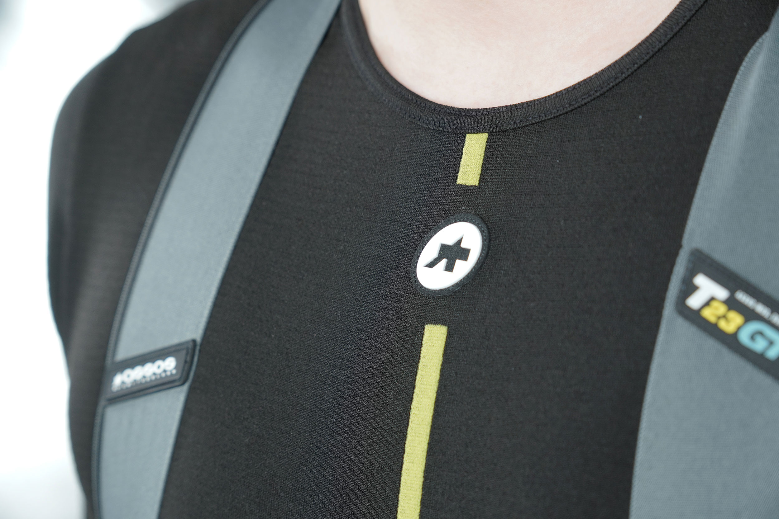 寒暖差の大きな春を快適にするサーマルビブショーツ - ダイアテック