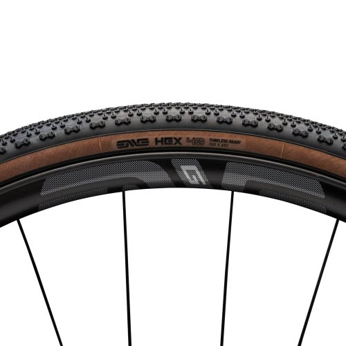 HEX Gravel Tires<h6>ヘックスグラベルタイヤ</h6>
