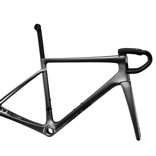 MELEE<h6>メレ</h6>