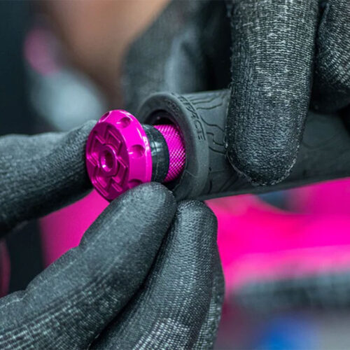 Alternative view of STEALTH TUBELESS PUNCTURE PLUG