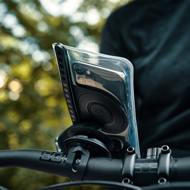 VACCUM UNI PHONE CASE M3