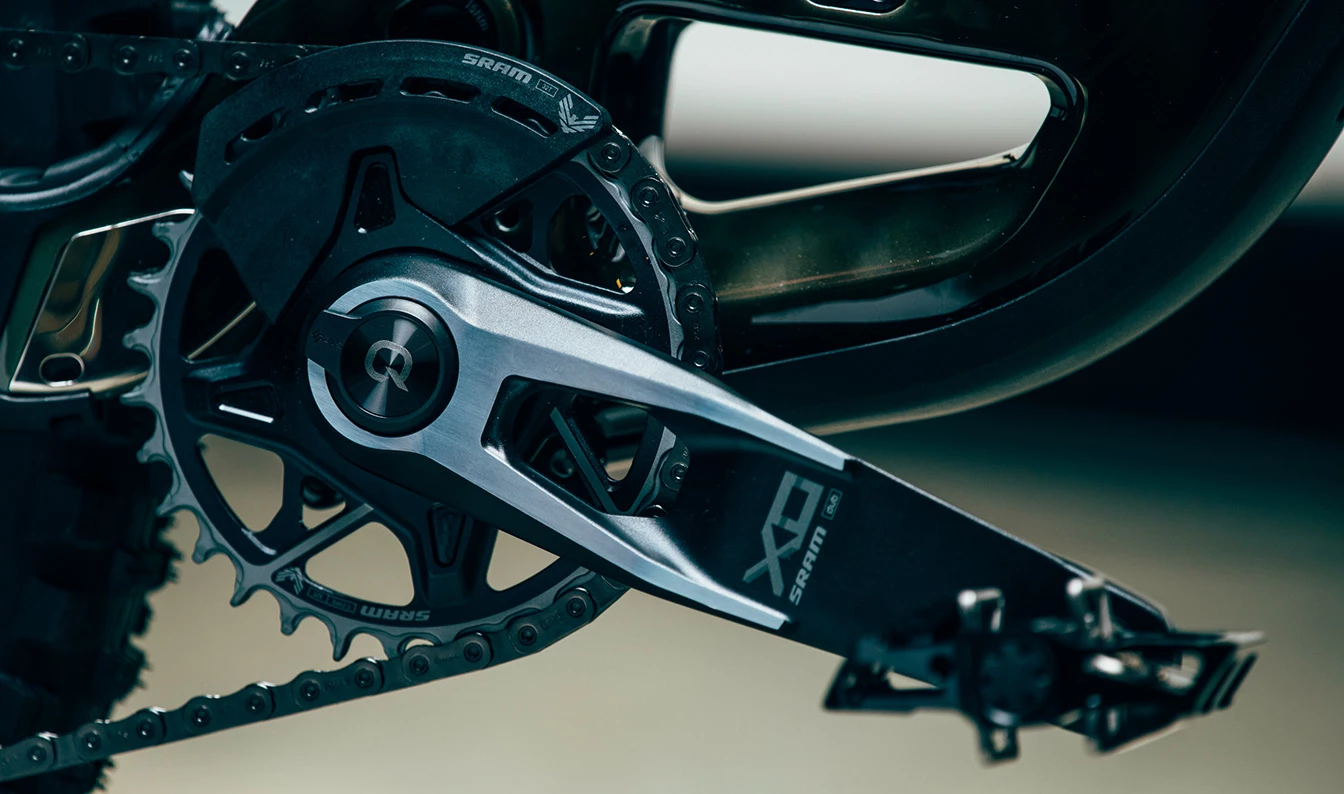 SRAM X0 自転車用クランクセットおよびチェーンリング。.