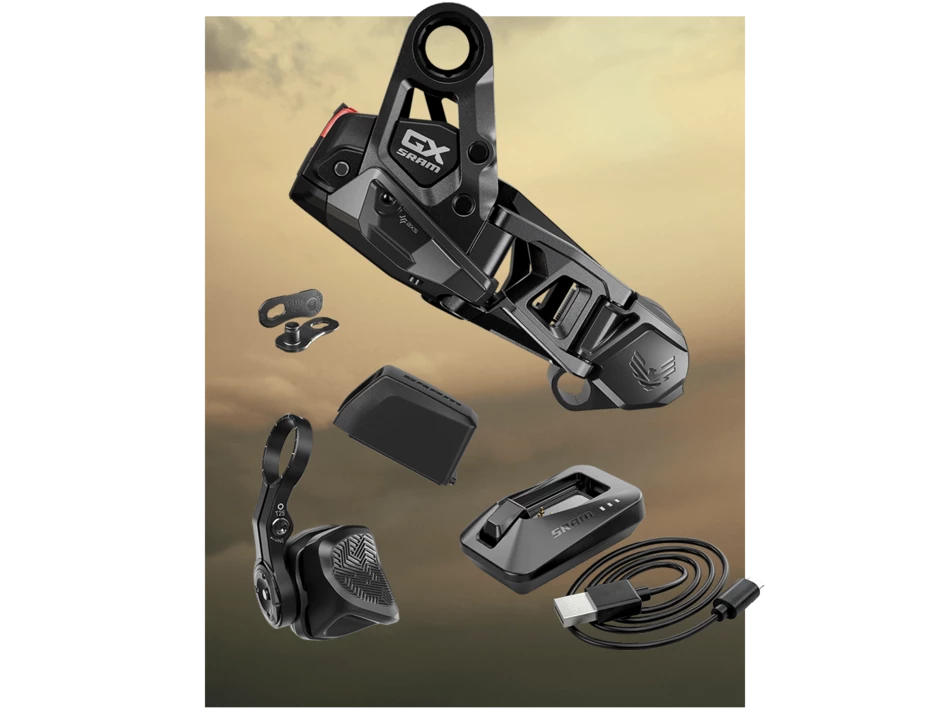 SRAM GX Eagle AXS ワイヤレス自転車用リアディレイラーキット。ディレイラー、バッテリー、コントローラー、USB充電ケーブルが含まれています。.
