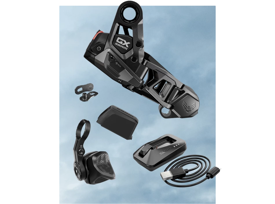 SRAM GX Eagle AXS 自転車用ドライブトレインコンポーネント一式（リアディレイラー、コントローラー、バッテリー、充電ケーブルを含む）。.