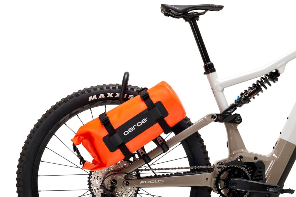 8L ORANGE HEAVY DUTY DRYBAG 8L オレンジ ヘビー デューティー ドライ