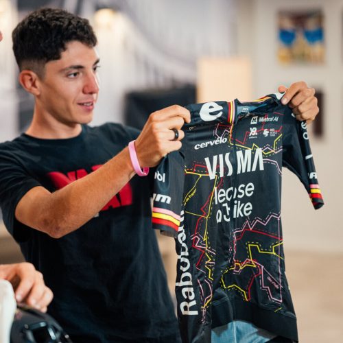 Alternative view of GIRO D'ITALIA 26  VICTORY JERSEY MEN